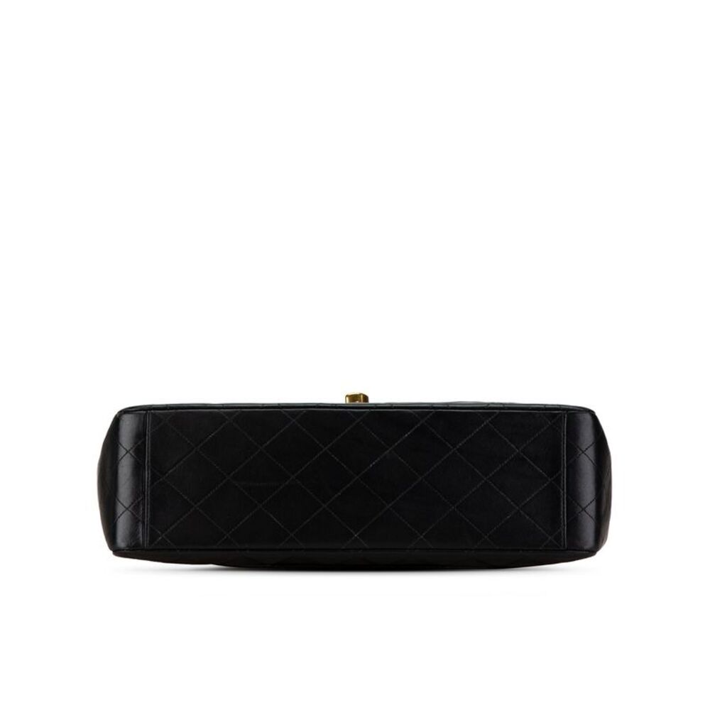 Pre Loved Chanel Maxi XL Classic Lambskin Single Flap - Picture 3 of 8